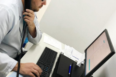Primeira de uma série de audiências a distância será nesta sexta-feira (08) e sanará dúvidas sobre o termo de referência relativo à compra de gêneros alimentícios para a merenda escolar pelo estado.

Foto: SEAP