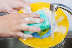 Consumo de água aumenta em meio à estiagem severa. Foto: Sanepar