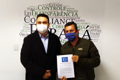 Paraná amplia a transparência e alerta municípios sobre dados. Na foto, o controlador-geral do Estado, Raul Siqueira e o secretário do Tribunal de Contas da União, no Paraná, Luiz Gustavo Andrioli. Foto:CGE