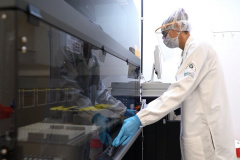 Lacen homologa Laboratório de Análises Clínicas da UEL. Foto:UEL
