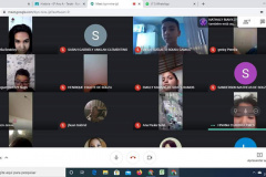 Reuniões online aproximam pais e equipes pedagógicas. Foto:SEED