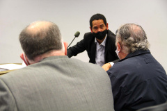 A Secretaria de Estado da Segurança Pública e a Prefeitura de Campo Largo, município da Região Metropolitana de Curitiba, vão compartilhar informações gerais e de segurança, conforme resolução conjunta assinada nesta terça-feira (23). A medida vai permitir maior agilidade nas investigações por parte da Segurança e autonomia para que o município acesse informações de interesse com mais facilidade.Foto:SESP