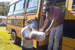 Cestas básicas beneficiam 30.600 famílias de comunidades tradicionais. Foto:SEED