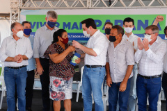 O 1º de outubro é o Dia do Idoso, data que busca fomentar a proteção e atenção com a população da terceira idade. No Paraná, as políticas públicas voltadas a este segmento ganham cada vez mais força. Nesta quinta-feira (01), o governador Carlos Massa Ratinho Junior entregou, em Jaguariaíva, nos Campos Gerais, o primeiro condomínio exclusivo para idosos do Estado.