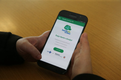 O Governo do Estado lançou nesta quinta-feira (5), na Universidade Estadual de Londrina (UEL), um novo serviço de atendimento à população chamado Saúde Online Paraná. A plataforma inovadora utiliza um sofisticado sistema de Inteligência Artificial, que vai conectar os pacientes e profissionais da Saúde de forma personalizada e eficiente.  Foto: Geraldo Bubniak/AEN