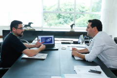 O presidente da Celepar, Leandro Moura, foi o vencedor do Prêmio CIO Destaque, promovido pela empresa IT4CIO Network Technology Ltda. Dentre os seis finalistas, Leandro foi escolhido por votação de participantes do evento para receber a premiação pelo trabalho realizado na área de Tecnologia da Informação (TI).