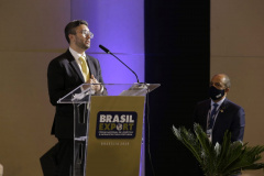 Os desafios em tempos de pandemia e a experiência dos portos do Paraná no combate à crise foram destaque no Fórum Nacional de Logística e Infraestrutura Portuária – Brasil Export, que acontece nesta segunda (23) e terça-feira (24), em Brasília. O evento reúne autoridades do setor, empresários e usuários de todo o país.  Foto:Forum Brasil Export