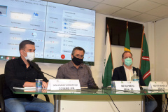 A última reunião ordinária do ano da Comissão Intergestores Bipartite do Paraná (CIB) realizada nesta quarta-feira (9), por meio de videoconferência, definiu pela atenção redobrada em relação à Covid-19 por parte do Estado e municípios no período das festas de final de ano.Foto: Mônica Candéo Iurk
