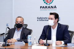 O Governo do Paraná recebeu nesta quinta-feira (10) R$ 31,8 milhões para dar continuidade ao programa de contenção de cheias que está em andamento nos municípios da Região Metropolitana de Curitiba. Os recursos foram liberados pelo ministro do Desenvolvimento Regional, Rogério Marinho, em um ato com o governador Carlos Massa Ratinho Junior, no Palácio Iguaçu.