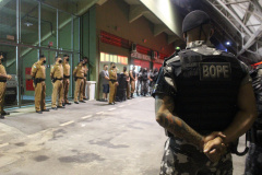Equipes da Operação Pronta Resposta foram deslocadas para atuar em ações estratégicas durante o feriado de réveillon. Além disso, equipes da Polícia Científica reforçam trabalho nas praias.Foto:SESP