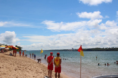 A Costa Extremo Noroeste, conhecida como corredor das águas por suas belas praias às margens do Rio Paraná, atrai inúmeros visitantes em busca do turismo sustentável da região