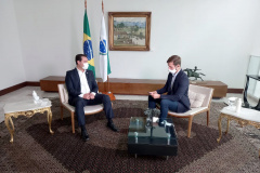 O governador Carlos Massa Ratinho Junior destacou nesta terça-feira (19) a importância de a população continuar com as medidas de proteção contra o novo coronavírus, mesmo com o início da vacinação no Estado