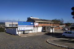 Os trabalhos da Polícia Científica em Ponta Grossa voltaram a funcionar no prédio da instituição na cidade, nesta segunda-feira (01). O local estava interditado desde setembro de 2018, devido ao comprometimento na estrutura do muro da unidade.   -  Foto: Divulgação Polícia Cientítica