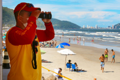 Os afogamentos nas praias do paranaenses reduziram 17% nos meses de dezembro e janeiro da operação Verão Consciente 2020/2021, quando comparado com o mesmo período do verão passado.  - Curitiba, 03/02/2021  -  Foto: Divulgação SESP