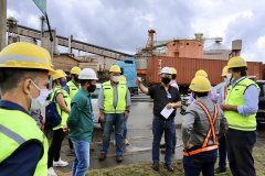 O Grupo de Trabalho do Plano Estadual Ferroviário (GT Ferrovias) realizou, nesta terça-feira (9), a primeira visita técnica ao Porto de Paranaguá. In loco, a comitiva conheceu os projetos que a Portos do Paraná desenvolve para aumentar a participação dessa matriz modal no transporte de carga. A pauta do encontro foi a importância da integração. Imagens: Claudio Neves/Portos do Paraná