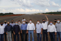  Governador Carlos Massa Ratinho Junior durante uma visita as obras do Aeroporto Internacional de Foz do Iguaçu.