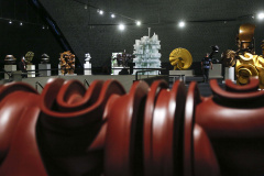 Últimos dias para ver no MON a exposição do britânico Tony Cragg. -Foto : Jonathan Campos / AEN