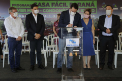 O governador Carlos Massa Ratinho Junior autorizou nesta segunda-feira (22) a ordem de serviço para a construção de um Condomínio do Idoso em Ponta Grossa, nos Campos Gerais.  -  Ponta Grossa, 22/02/2021  -  Foto: Jonathan Campos/AEN