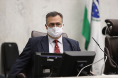 O secretário de Estado da Saúde, Beto Preto, apresentou aos deputados estaduais o Relatório Detalhado do Quadrimestre Anterior (RDQA) do 3º Quadrimestre de 2020, nesta terça-feira (9). A audiência pública é realizada pela Comissão de Saúde Pública da Assembleia Legislativa, ocorreu no Plenário da casa parlamentar com transmissão pela internet. - Curitiba, 09/03/2021  -  Foto: Dálie Felberg /ALEP 