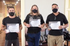 A Polícia Civil do Paraná (PCPR) entregou, nesta segunda-feira (8), o prêmio para os vencedores do Concurso de Fotografia 2020/2021. A gratificação aconteceu durante reunião do Conselho da PCPR, em Curitiba.  Curitiba, 09/03/2021  -  Foto: Fabio Dias/PCPR