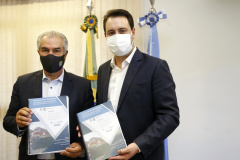 Paraná e Mato Grosso do Sul deram mais um passo significativo na consolidação do projeto da nova Ferroeste, o corredor ferroviário que vai ligar Maracajú (MS) a Paranaguá (PR)