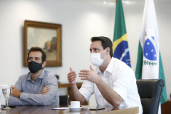 O governador Carlos Massa Ratinho Junior afirmou nesta quinta-feira (25) que a nova modalidade de ensino dos Colégios Cívico-Militares do Paraná (CCM-PR), que começa a ser implantada neste ano letivo em 197 escolas da rede pública estadual, será referência para uma nova geração de estudantes.  -  Curitiba, 25/03/2021  -  Foto: Jonathan Campos/AEN