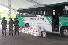 O Batalhão de Polícia Ambiental-Força Verde (BPAmb-FV) arrecadou 5.585 toneladas de alimentos, 1.647 toneladas de ração e 221 litros de álcool em todo o estado durante dois dias de campanha solidária em comemoração aos 64 anos de atuação no Paraná.  -  Curitiba, 20/04/2021 -  Foto: Divulgação BPAmb-FV