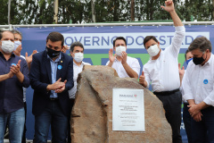 O governador Carlos Massa Ratinho Junior lança nesta sexta-feira (23) a pedra fundamental das obras de modernização do Trevo Gauchão e da duplicação da PR-323 no perímetro urbano de Umuarama. O investimento é de R$ 66,1 milhões. 23/04/2021 - Foto: Geraldo Bubniak/AEN