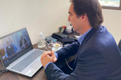 O diretor de Operações e vice-presidente do Banco Regional de Desenvolvimento do Extremo Sul (BRDE), Wilson Bley Lipski, e o secretário executivo do Conselho e Integração Sul (Codesul), Wilson Quinteiro ( FOTO), participaram de uma reunião virtual com membros da Zona de Integração do Centro Oeste da América do Sul (Zicosur), criada em 1997. Um dos objetivos é aumentar a integração com atores comerciais e autoridades relevantes do Mercosul. -  Curitiba, 29/04/2021  -  Foto: BRDE