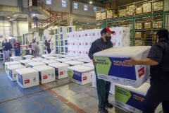 Todas as vacinas são destinadas à primeira dose de grupos prioritários cuja imunização já está em andamento: pessoas de 60 a 64 anos e profissionais da segurança pública e salvamento. Foto: Gilson Abreu/AEN
