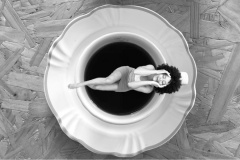 O Balé Teatro Guaíra lança a partir desta quarta-feira (28), às 18h, um vídeo especial para celebrar o dia internacional da dança, comemorado em 29 de abril (quinta-feira). "Variações sobre a Mesa" é a mais nova criação do BTG, realizada a distância.  -  Curitiba, 28/04/2021  -  Foto: Teatro Guaíra