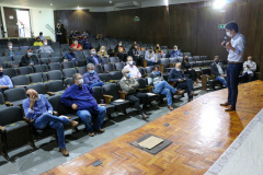 O Governo do Estado, por meio da Secretaria do Planejamento e Projetos Estruturantes, realizou nesta semana as primeiras oficinas do Programa Paraná Produtivo. O programa pretende identificar potenciais e carências das regiões e planejar um desenvolvimento produtivo integrado entre os municípios. O secretário do Planejamento, Valdemar Bernardo Jorge, fez a abertura dos dois eventos.   -  30/04/2021  -  Foto: Divulgação Secretaria do  Planejamento