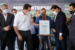 O governador Carlos Massa Ratinho Junior inaugura nesta segunda-feira (3), o  viaduto Prefeito Marcelo Puppi e  passarela William Haj Mussi, no Km 109 da BR-277, nas proximidades do Cercadinho em Campo Largo.  03/05/2021 - Foto: Jonathan Campos/AEN