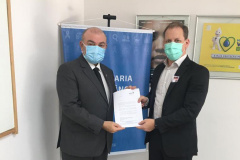 Paraná reitera pedido ao MS de mais vacinas aos trabalhadores da saúde. O diretor-geral da Sesa, Nestor Werner Junior, esteve novamente no Ministério da Saúde e colocou os números que representam a defasagem de 78.400 doses ao Estado para este grupo.  -  Foto: SESA