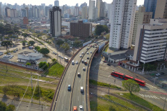 No Brasil, a produção do hidrogênio verde tem grande potencial por conta de sua matriz energética majoritariamente limpa. Promete ser uma opção bem-vinda para boa parte da frota automotiva, especialmente ônibus e caminhões, que hoje dependem do diesel. Foto: José Fernando Ogura/AEN