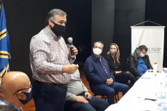 Em reunião com a Associação dos Municípios do Norte Pioneiro do Paraná (Amunop) nesta sexta-feira (14), o secretário de Estado da Saúde, Beto Preto, destacou que o compromisso com a região é prioridade da gestão.  -  Cornélio Procópio, 14/05/2021  -  Foto: Divulgação SESA