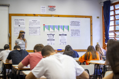 A Comissão Central do Vestibular da Universidade Estadual de Maringá (CVU/ UEM) confirmou para o próximo domingo (23) e segunda-feira (24), a aplicação das provas do Vestibular 2020. Para este concurso, a UEM recebeu 14.272 inscrições, das quais 8.314 são só de Maringá. -  Maringá, 17/05/2021  -    Foto: UEM