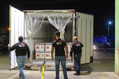 Chegaram ao Paraná, na noite desta segunda-feira (18), 374.100 novas doses do imunizante Covishield, produzido na parceria entre Universidade de Oxford, AstraZeneca e Fundação Oswaldo Cruz (Fiocruz).  -  Curitiba, 17/05/2021  -  Foto: Américo Antonio/SESA