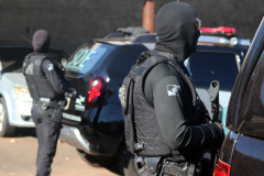 Governo do Paraná retirou 9,3 mil detentos de carceragens sob responsabilidade da Polícia Civil e passou para gestão plena do Departamento Penitenciário (Depen). O balanço engloba transferências efetivadas desde o começo de 2019. Até então, o Estado tinha a pior superlotação do País em delegacias.  -  Foto; SESP/PR