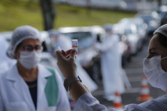 Cadastro no BPC não é mais exigido para vacinação contra a Covid-19 no Paraná. Foto: Jonathan Campos/AEN
