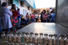 REGIONAL DE SAÚDE DE  CASCAVEL -  O feriado prolongado de Corpus Christi está sendo de vacinação em municípios de muitas Regionais de Saúde do Paraná, dando sequência à imunização contra a Covid-19 nos grupos prioritários