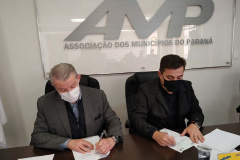 Materia: Tecpar assina termo de cooperação com AMP para certificação de orgânicos
. Foto: Tecpar