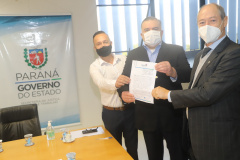 O Governo do Estado firmou uma parceria com a Procemp Cursos Profissionalizantes e Associação Comercial do Paraná (ACP) para disponibilizar cursos profissionalizantes a pequenos empresários integrantes do quadro da ACP.. Foto:SEJUF