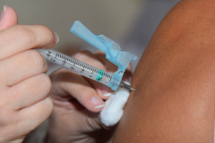 Huop: especialista em virologia alerta para a necessidade de manter os cuidados contra a Covid-19, mesmo após a vacina  -  Foto: Américo Antonio/SESA