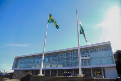 O governador Carlos Massa Ratinho Junior decretou luto oficial de três dias em todo o Paraná em homenagem às mais de 30 mil vítimas de Covid-19 que faleceram no Estado. -  Curitiba, 23/06/2021   -  Foto: Gilson Abreu/AEN