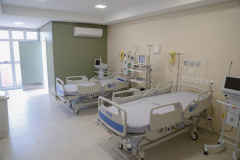 Todos os hospitais, com ou sem vínculo contratutal com o SUS, devem registrar atendimentos a pacientes suspeitos ou confirmados com a Covid-19 na Central de Acesso à Regulação do Paraná (Care).  Foto: Gilson Abreu/AEN