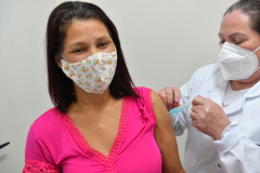 Campanha "De domingo a domingo" registra mais de 952 mil doses aplicadas aos finais de semana no Paraná  -  Curitiba, 28/06/2021  -  Foto: SESA/Com Regionais de Saúde