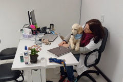 Cão da PM é aplicado para estimular interação de pacientes atendidos pelo PRUMOS em Londrina  -  Curitiba, 09/07/2021  -  Foto: PMPR