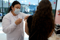 Mais de 5 milhões de paranaenses foram imunizados contra Covid-19, quase 60% do público vacinável


Foto: Ari Dias/AEN