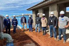 Sanepar leva água tratada para comunidade Córrego D Ouro em Califórnia
Autoridades conheceram detalhes das obras que irão duplicar capacidade do sistema principal

Foto: Sanepar

